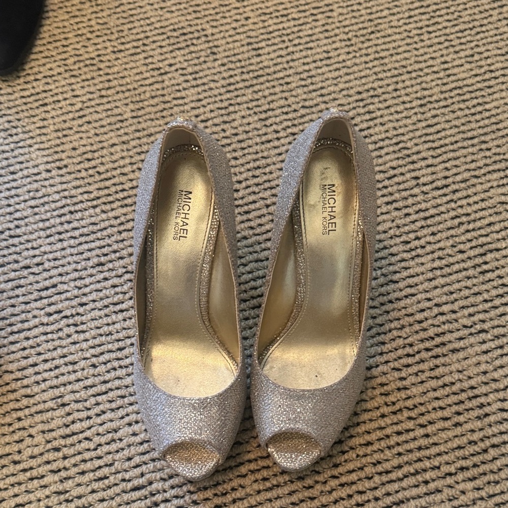 Michael Kors Glittering Silver Heels